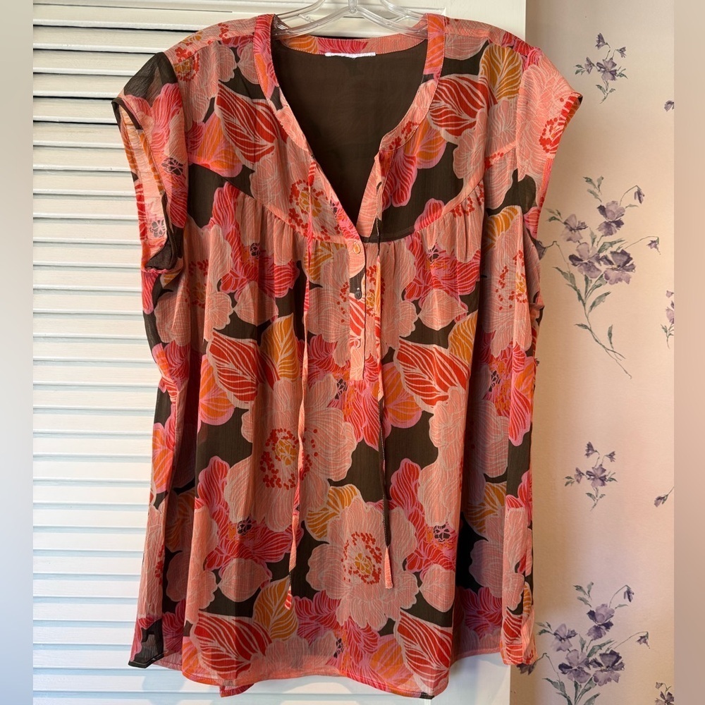 DR2 Daniel Rainn Tie Neck Cap Sleeve Flounce Top in EUC